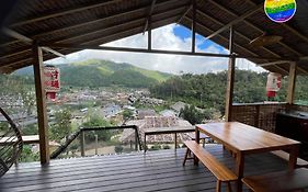 Hedreung Banrakthai Homestay And Camping